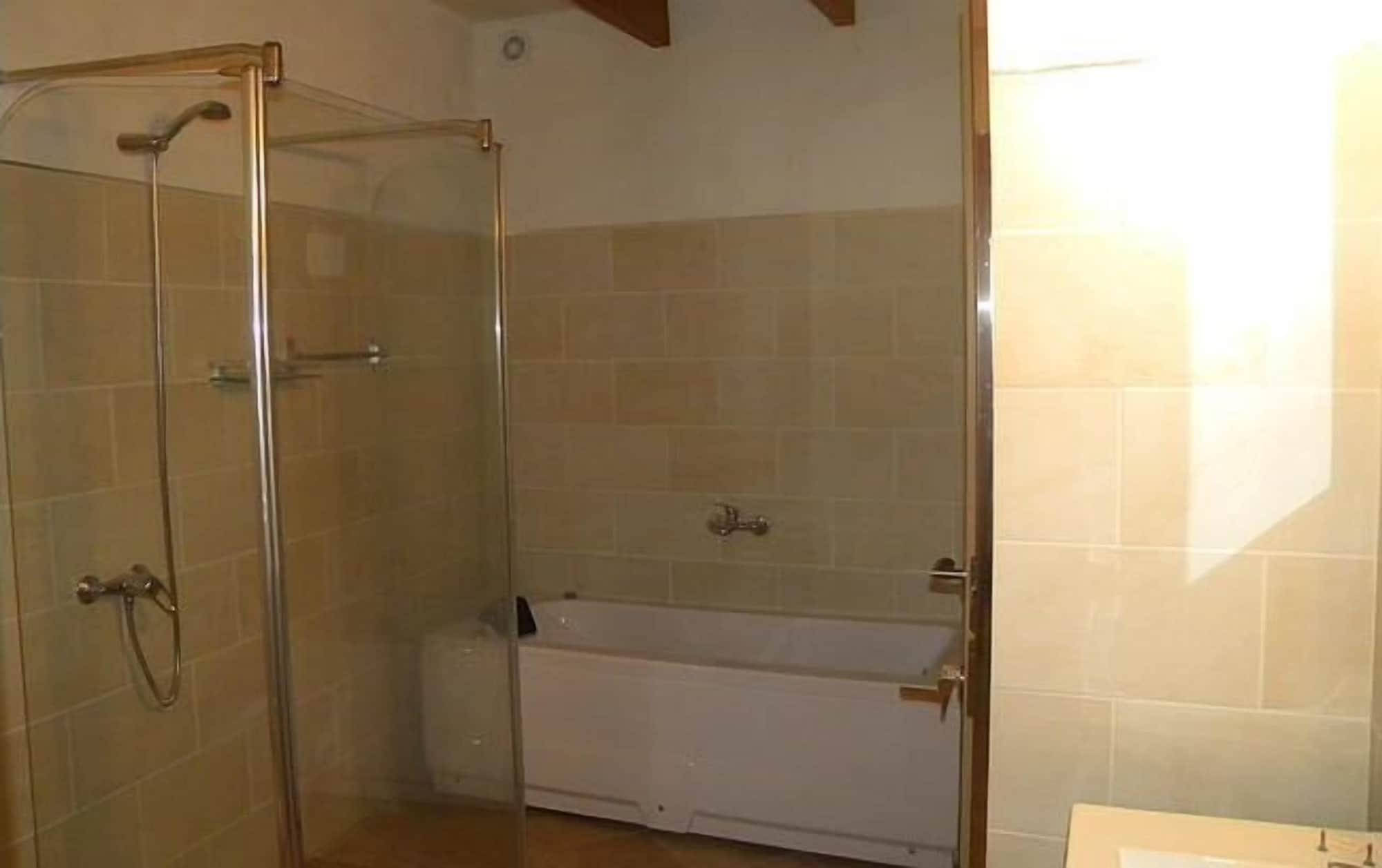 Embat - Hostel Montuïri